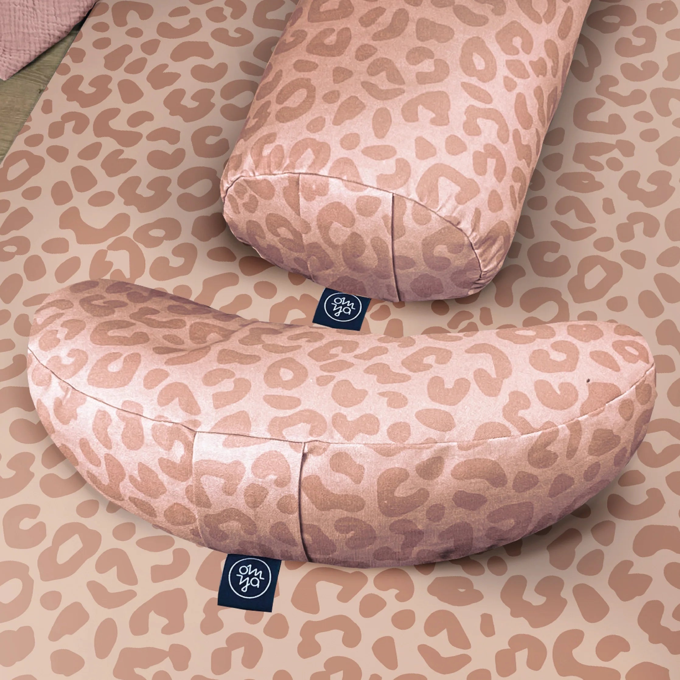 Design Yoga Half Moon Cushion - Blush Leo (B-Ware)